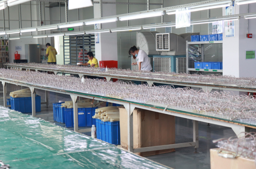 Shenzhen Xinhe Lighting Optoelectronics Co., Ltd. dây chuyền sản xuất nhà máy