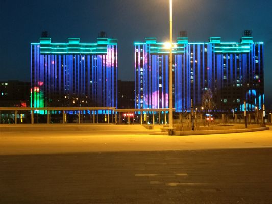 Màn hình màn hình LED ngoài trời Bảng quảng cáo chống nước Mặt trước Bảo trì Màn hình tường